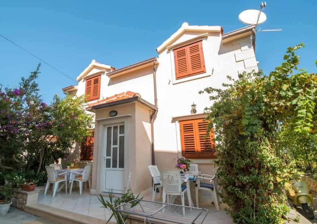 Apartments Longo Supetar Exterior photo