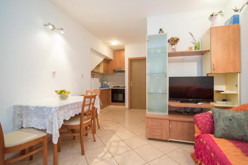 Apartments Longo Supetar Exterior photo